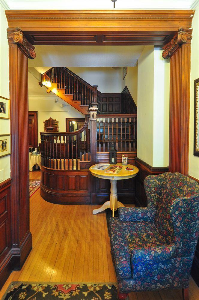 Beacon Inn 1087 Brookline Ngoại thất bức ảnh